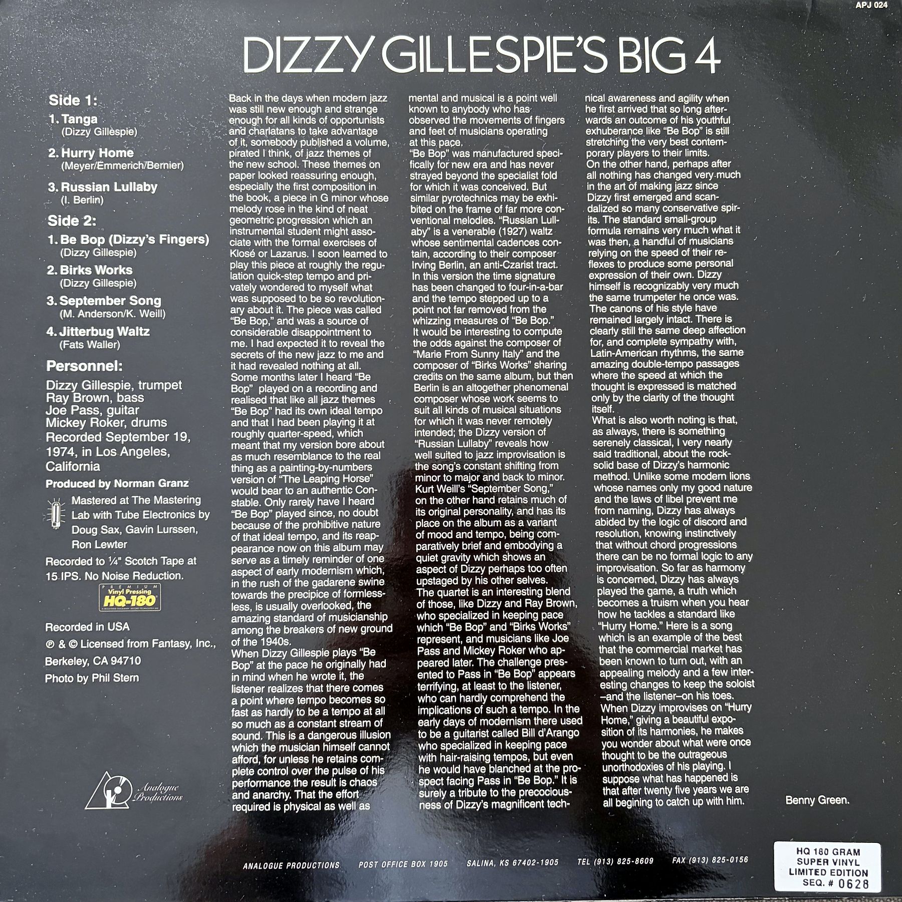 Retro della copertina di Dizzy Gillespie's Big 4 con scaletta, formazione, crediti di mastering e adesivo numerato